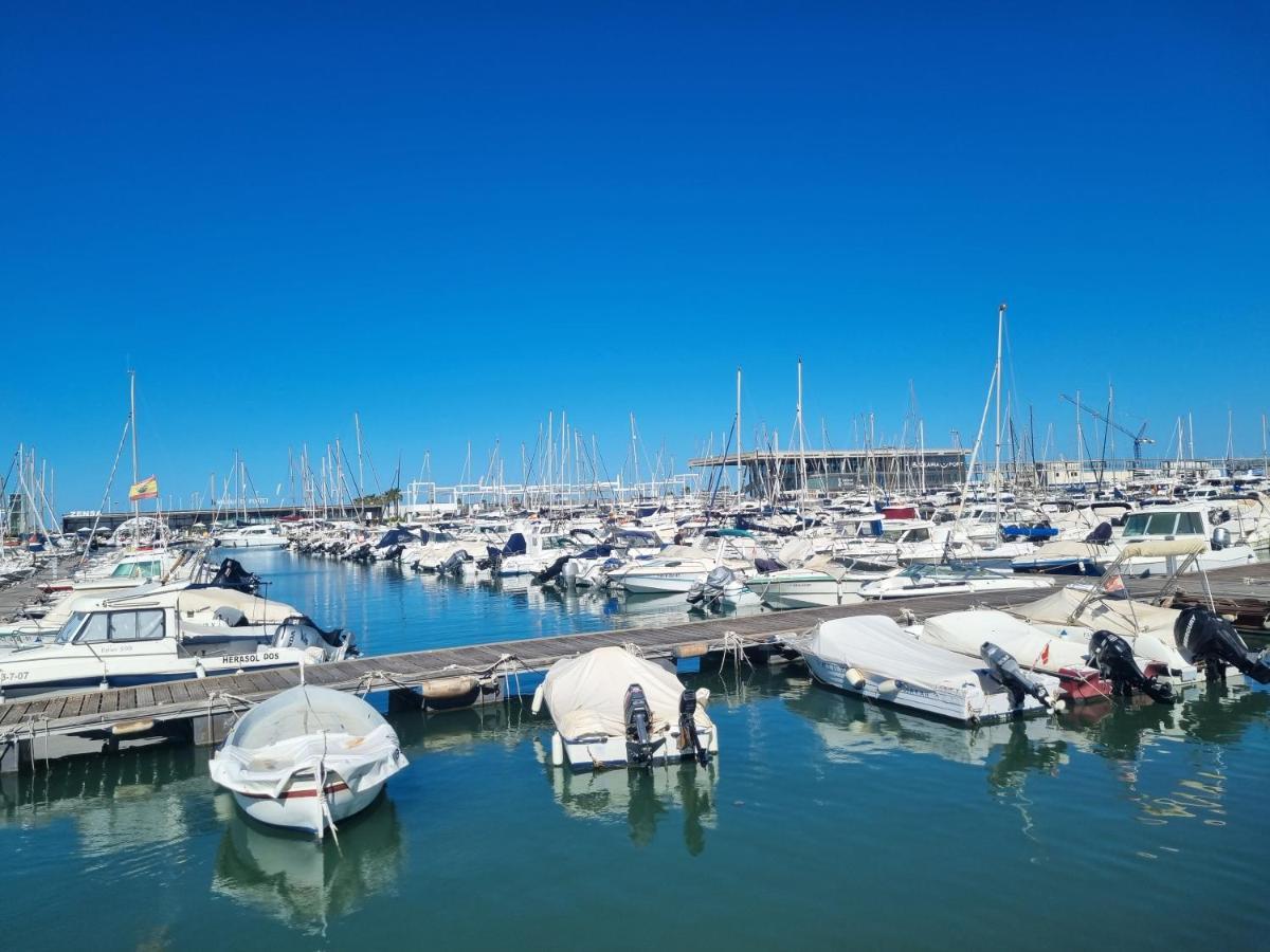 Apartamentos En Denia Frente Al Puerto! מראה חיצוני תמונה