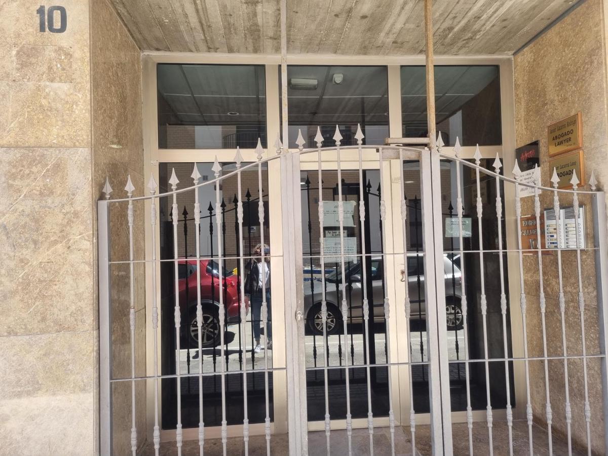 Apartamentos En Denia Frente Al Puerto! מראה חיצוני תמונה